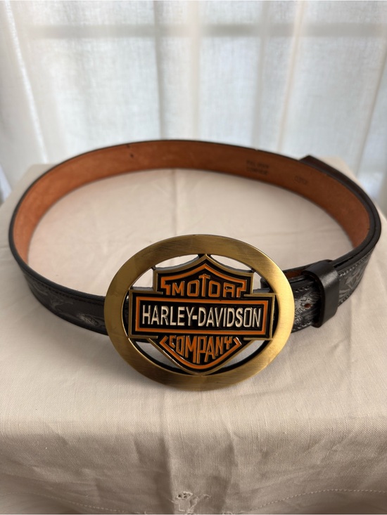 Other - Vintage Harley Davidson
Hand Tooled Black Leather Belt